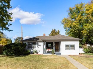 213 Kenwood Dr, Pueblo, CO 81004