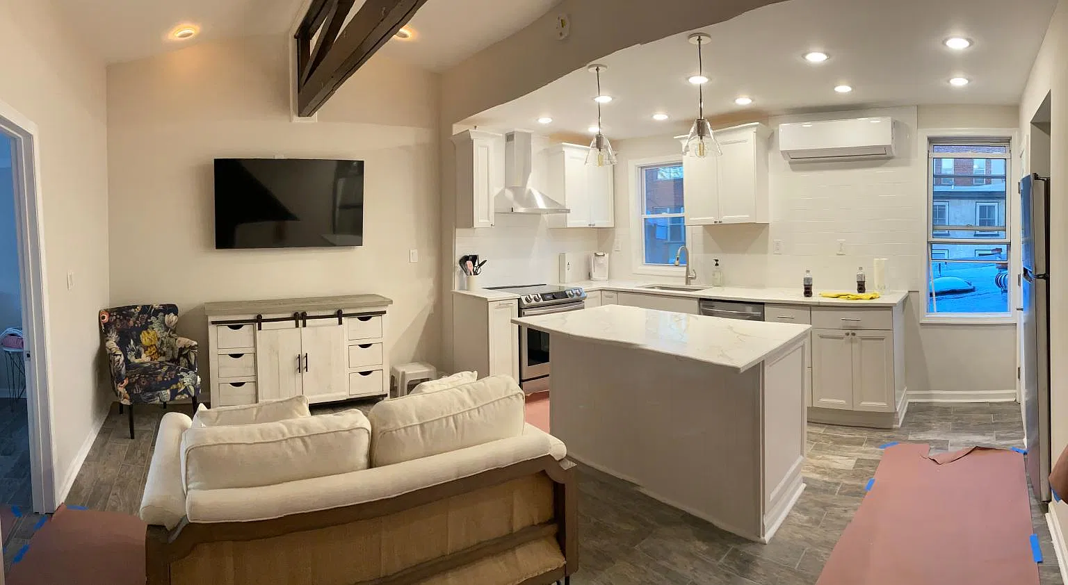 1 bed, 800 sqft, $1,800 — Photo 1