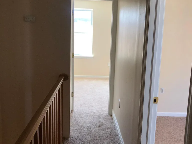 2331 E Harold St — Photo 11