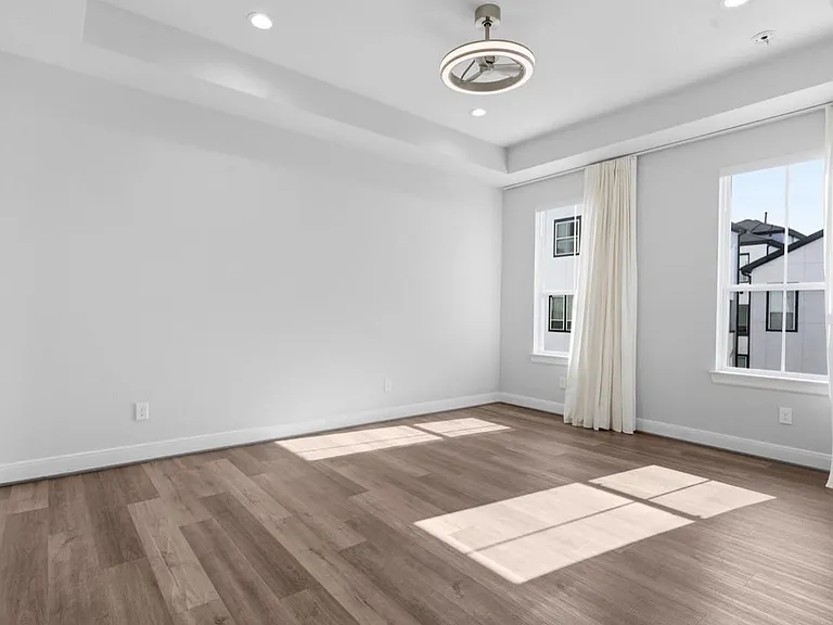 2718 Grand Fountains Dr #H — Photo 32