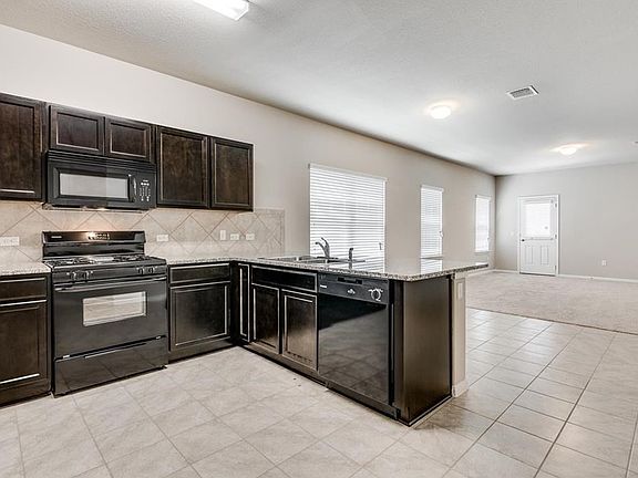 3rd image of 1417 Deodara Dr