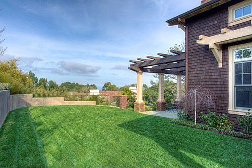 4th image of 7 Mountain Wood Ln