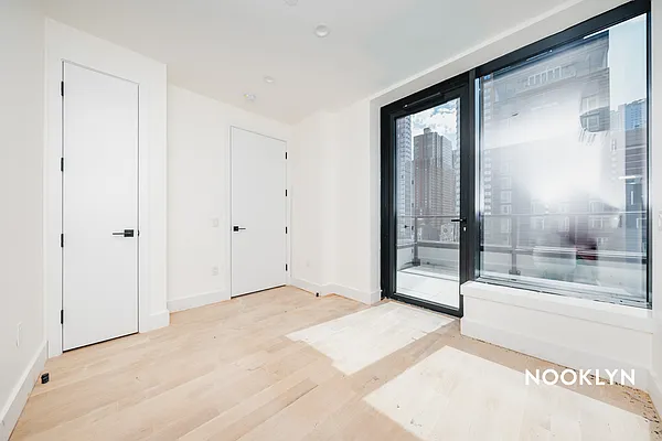 Rented by Nooklyn NYC LLC | media 18