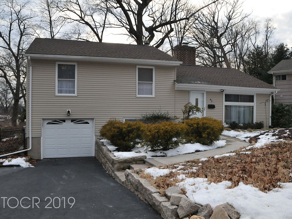1st image of 97 Busteed Dr