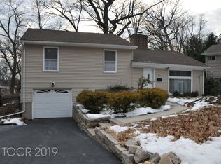 97 Busteed Dr, Midland Park, NJ 07432
