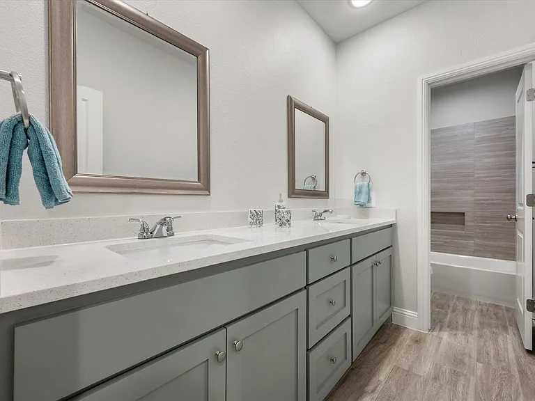 2355 Spring Park Blvd — Photo 33