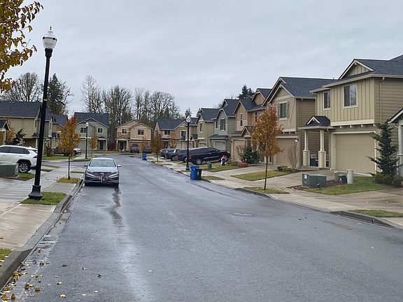 5th image of 7407 NE 32nd Ave