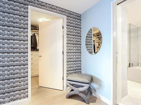 5th image of 212 Warren St APT 5G
