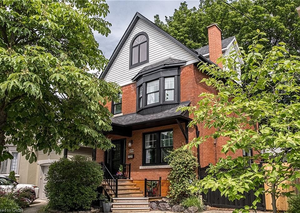 1st image of 435 Dundurn St S