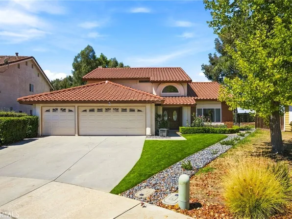 24221 Summit Ridge Cir, Moreno Valley, CA 92557
