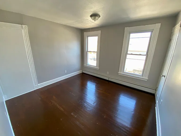 92 Chapel St #2 — Photo 8