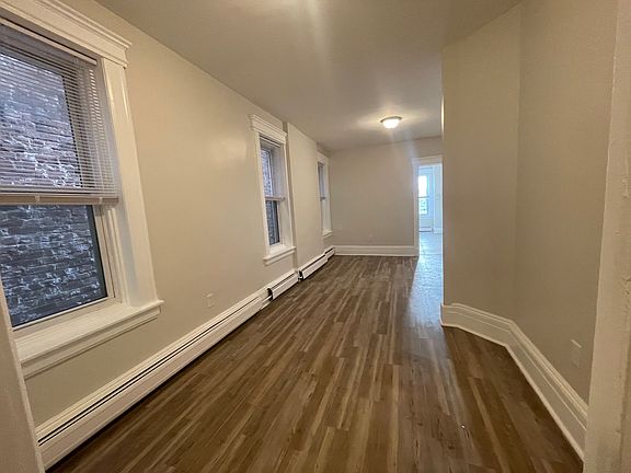 3rd image of 13 Jefferson Ave APT 5