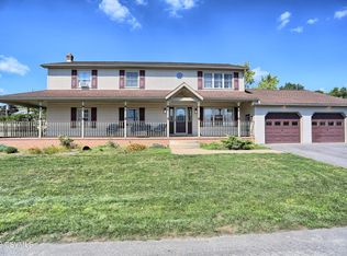 12 Oak Ave, Mifflinburg, PA 17844