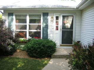 595 Wakefield Ct, Naperville, IL 60563