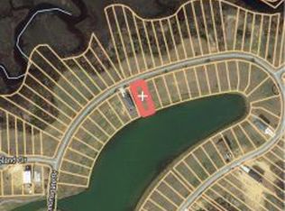 624 Cannonsgate Dr, Newport, NC 28570