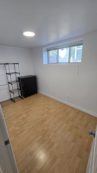 Burnaby House for rent - 2 Bedrooms — photo 3
