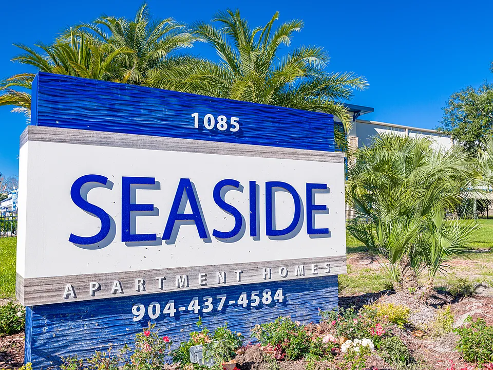 Seaside Apartments