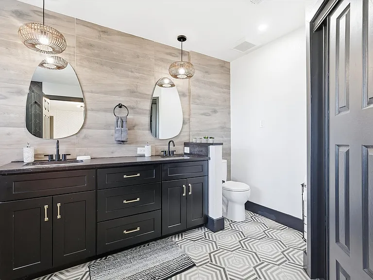 6440 Knoll Ridge Dr — Photo 19