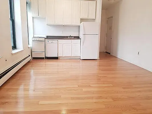 Rented by Virtual Real Estate | media 25