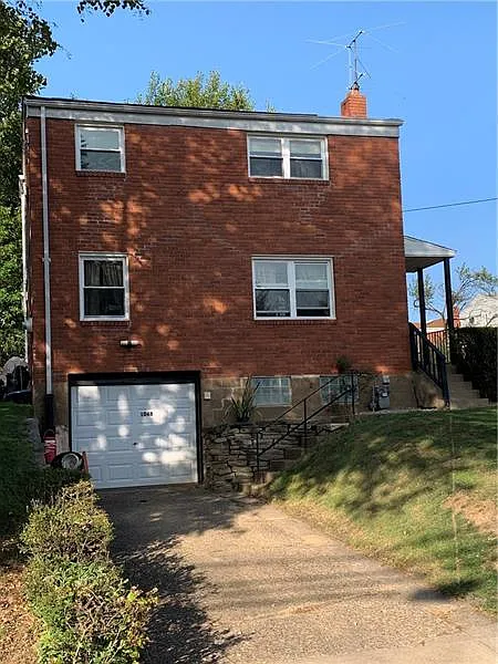 1048 McCabe St photo 1