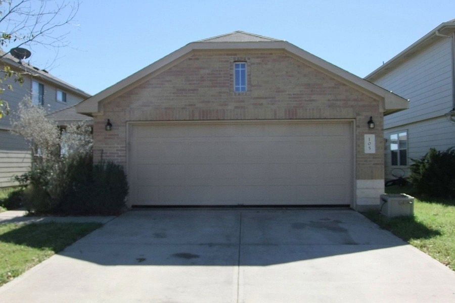 1st image of 105 Karen Hill Pl