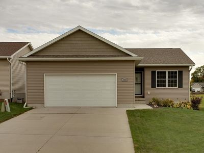 5820 Summerland Dr, Waterloo, IA, 50701
