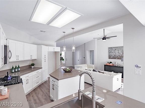 4th image of 10909 Mill Cove Ave