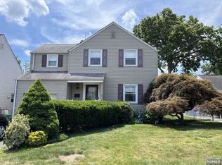 25 Highfield Ln, Nutley, NJ 07110