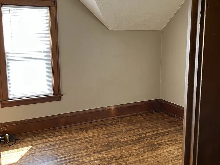 1016 Litchfield Ave SW — Photo 6