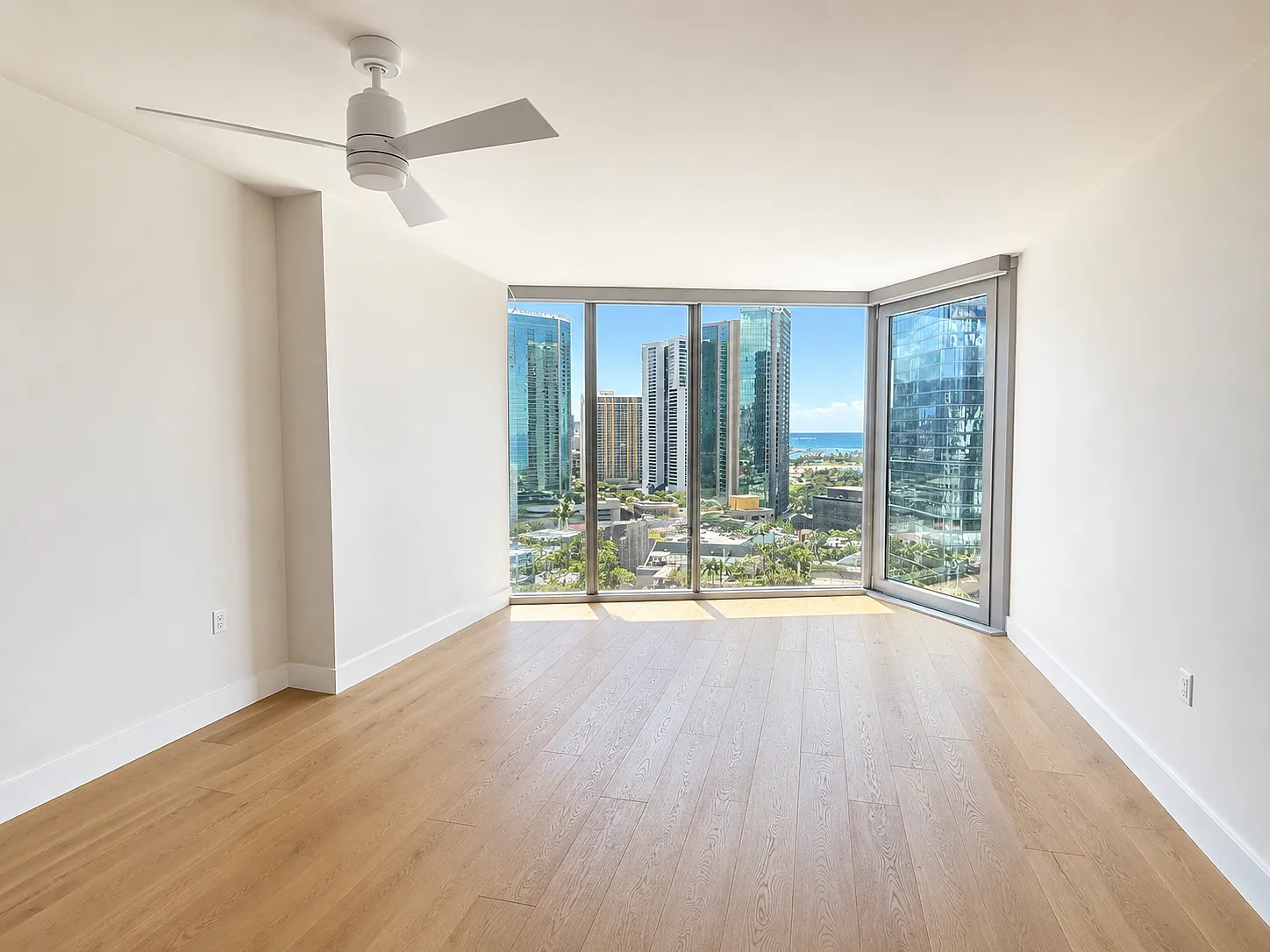 2 bed, 978 sqft, $5,100 — Photo 2