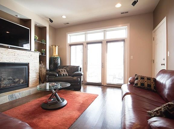 3rd image of 7238 W Belmont Ave APT 2E
