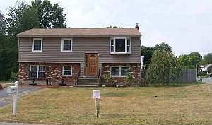 2nd image of 7 Village Park Dr