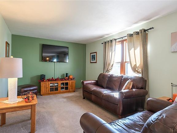 4th image of 8144 Rapallo Way