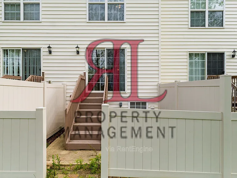 5807 Bridgehampton Dr — Photo 34