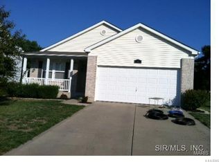 8 Westhaven Meadows Dr, Belleville, IL 62220
