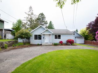 3133 Columbia Heights Rd, Longview, WA 98632