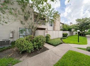 9545 Pagewood Ln #9545, Houston, TX 77063