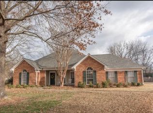 106 Pear Ln, Starkville, MS 39759