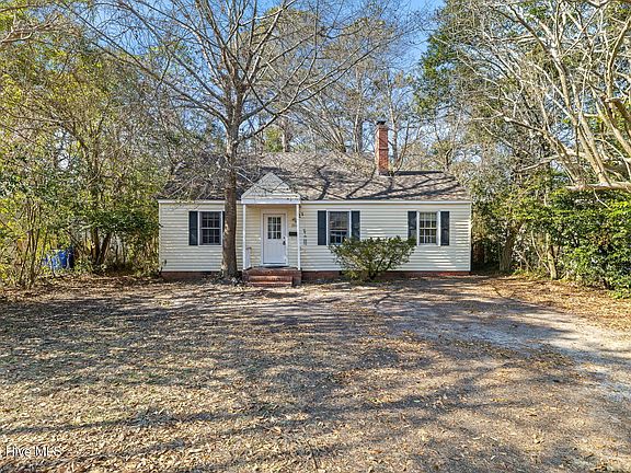 2nd image of 1014 Bryan Avenue