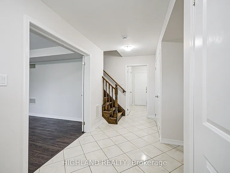 265 Ellen Davidson Dr #4 — Photo 3