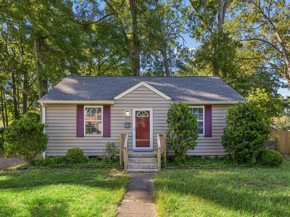 624 Sterling St, Newport News, VA 23605