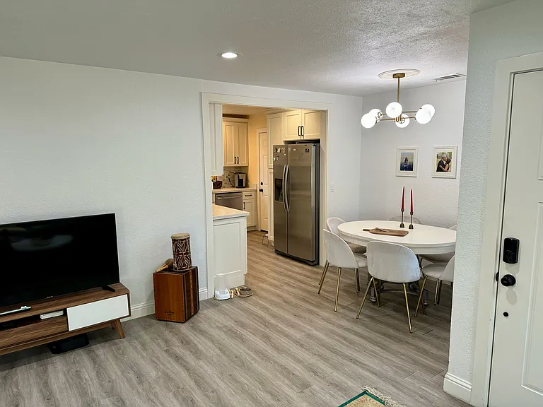 Dining room & Kitchen