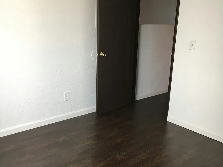 8473 Kelley Dr #D — Photo 5