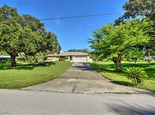 4700 Long Lake Dr, Fort Myers, FL 33905