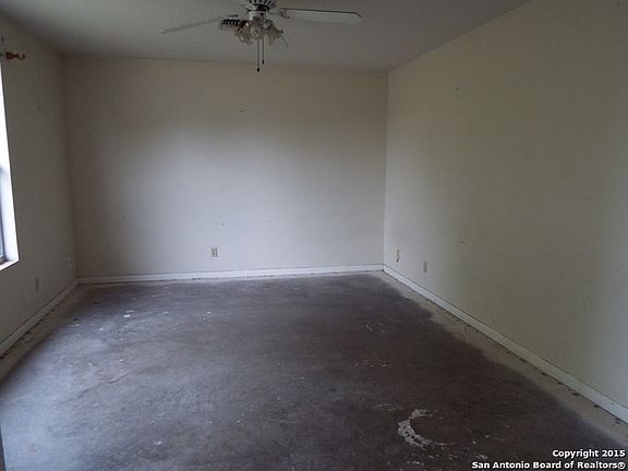 3rd image of 3335 Stephen Foster Dr