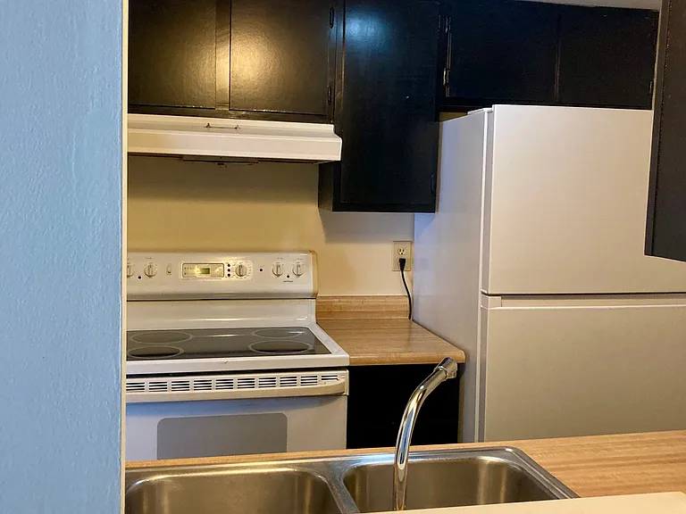 6255 Beechmont Ave #11 — Photo 8