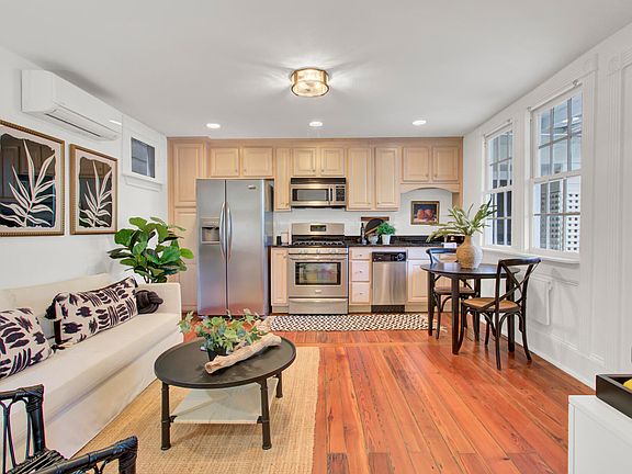 4th image of 33 Pitt St APT 7