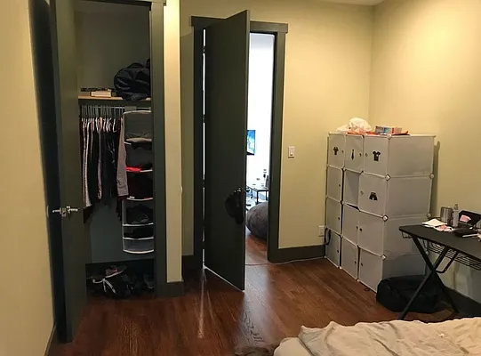 Rented by Delmark Realty LLC | media 16