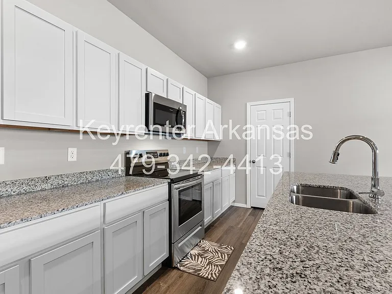 920 S Morningside Dr — Photo 20