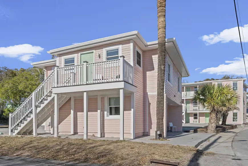 2 bed, 1150 sqft, $1,800 — Photo 2